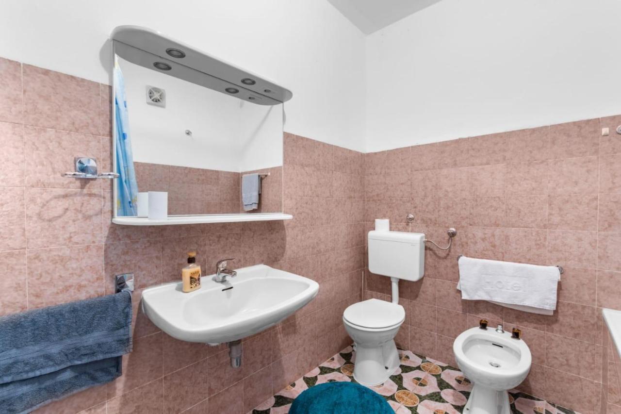 Apartmani Ella Rabac Exterior photo