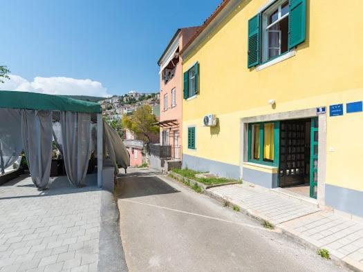 Apartmani Ella Rabac Exterior photo