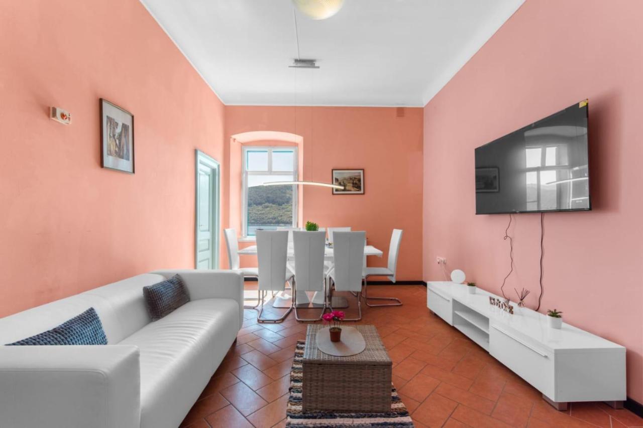 Apartmani Ella Rabac Exterior photo