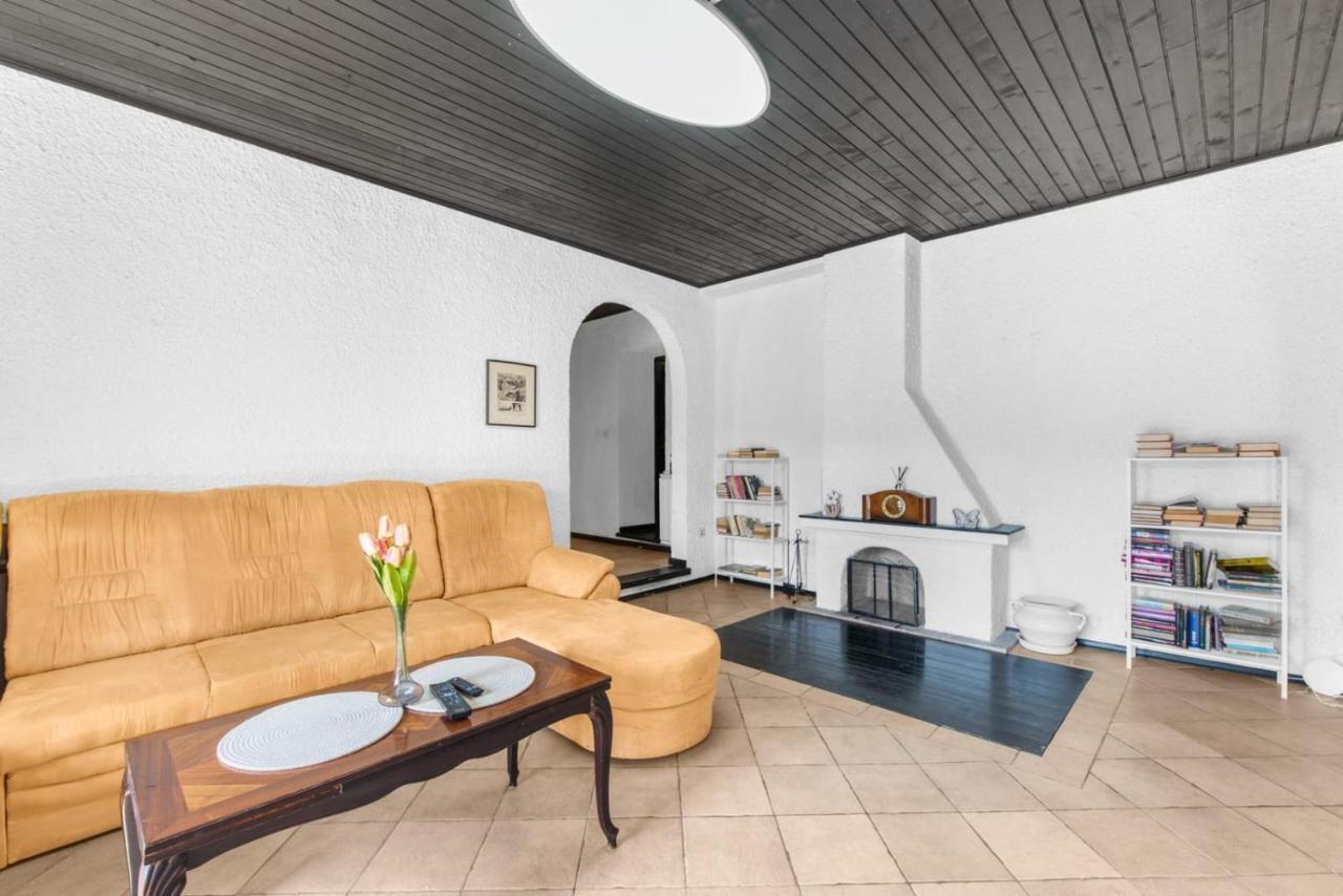 Apartmani Ella Rabac Exterior photo